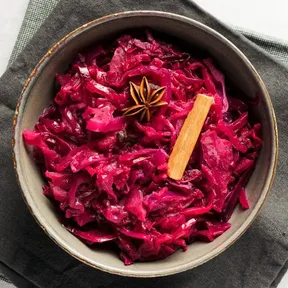 Image of red cabbage with apple, cinnamon, star anise and cloves